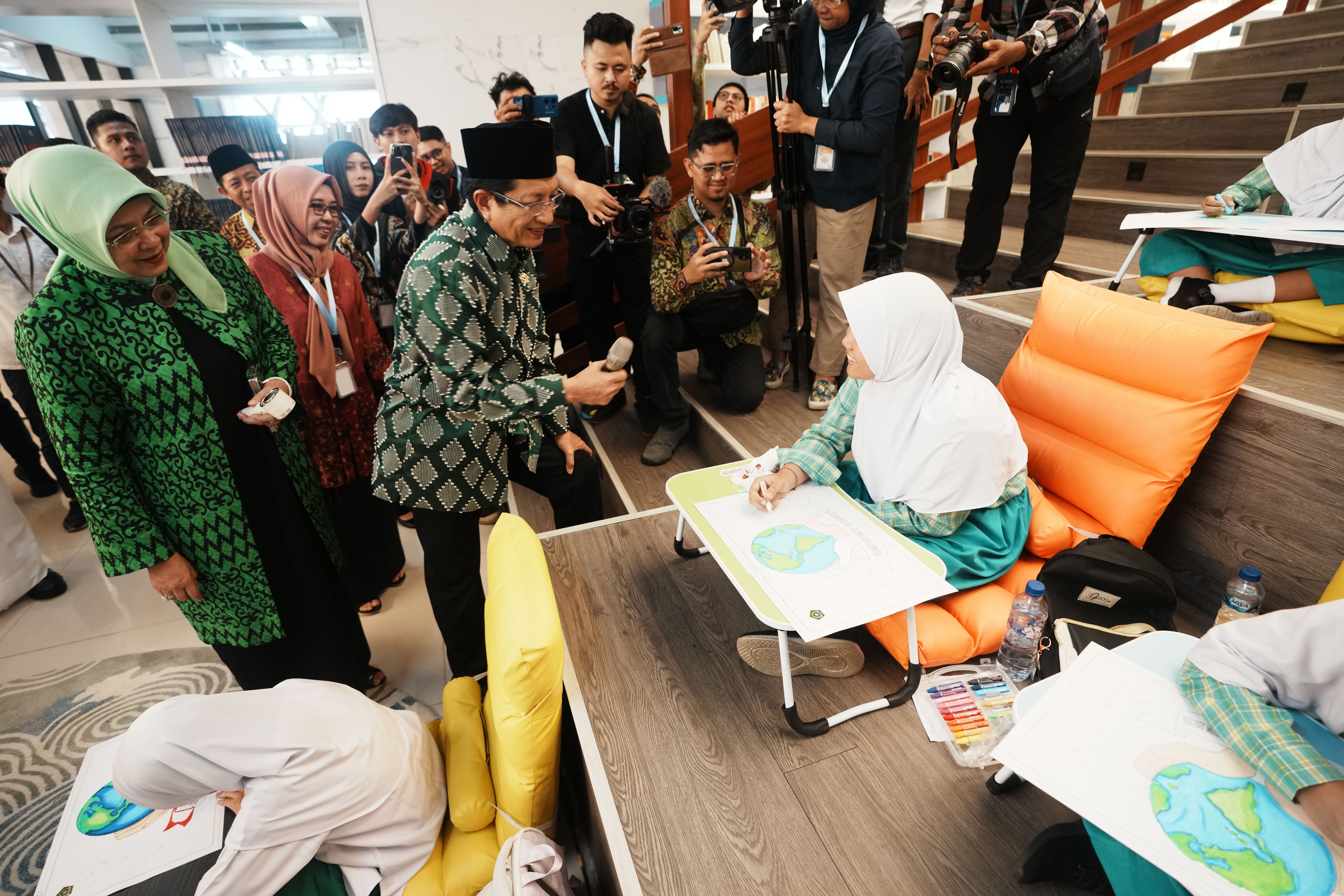 Sudahkah Kita Mendidik dan Belajar dengan Cinta?