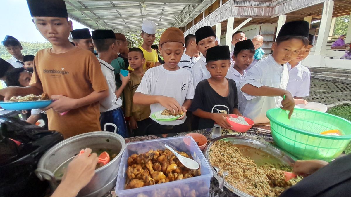 Sejak Kapan “Belum Makan Nasi” Berarti Belum Makan? Ini Kata Al-Qur’an